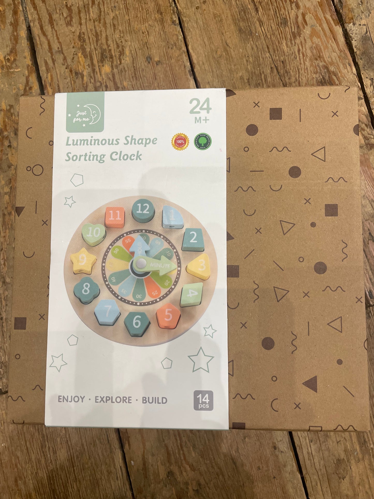 Shape sorting clock
