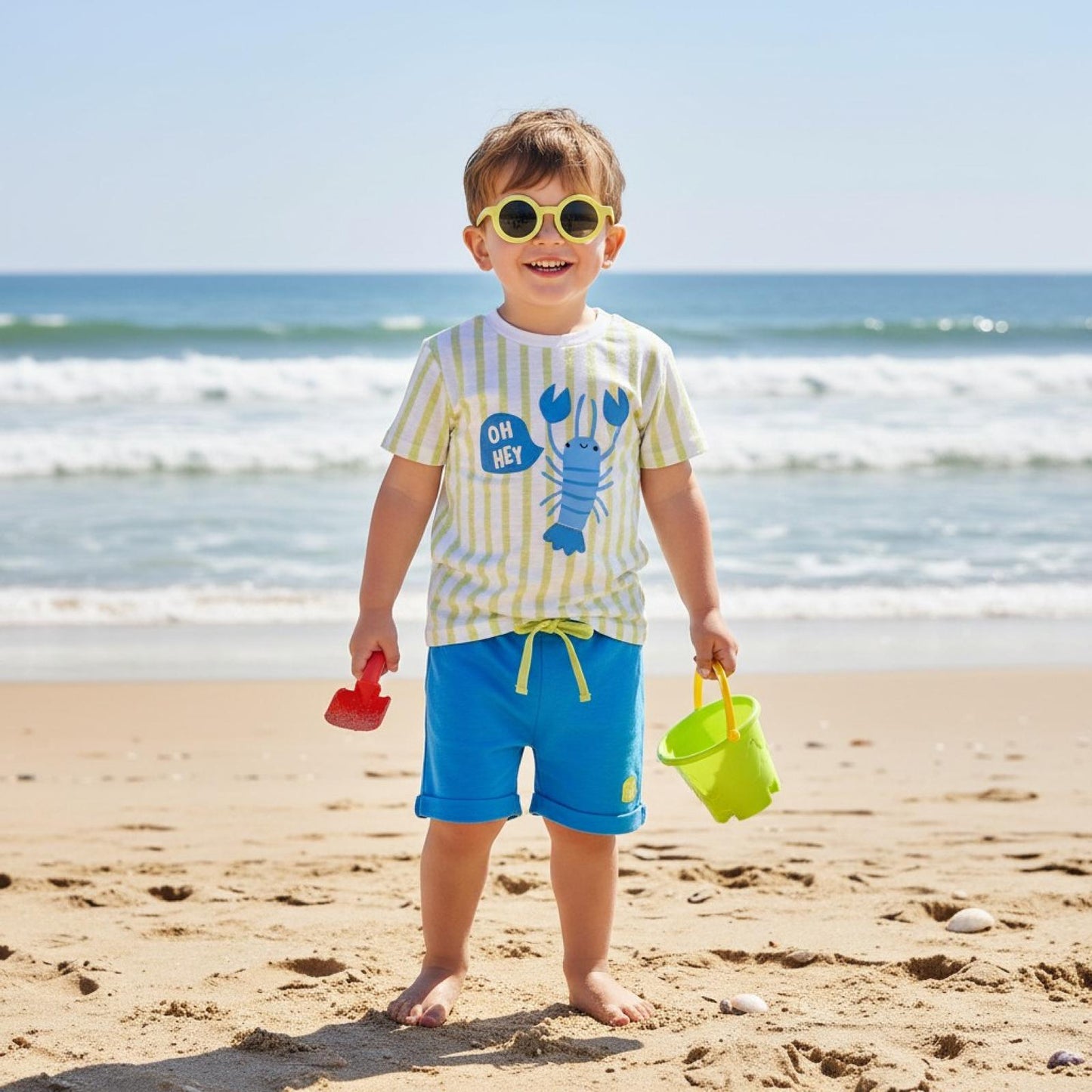 Hey lobster Tshirt shorts & shades set